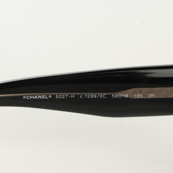 CHANEL Mother of Pearl CC Sunglasses 5227-H Black - Picture 9 of 10